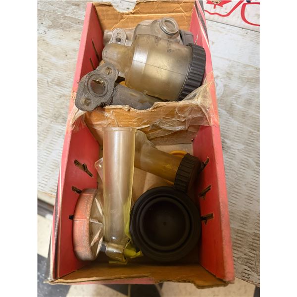 Sprayer pump oil Reservoir