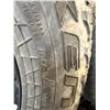 Image 7 : Tires 06 350 LT 285/75R 17