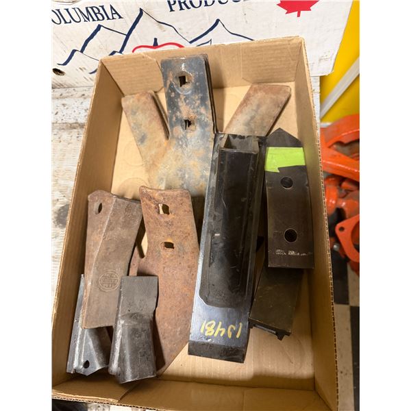 Weld on tooth bucket ripper