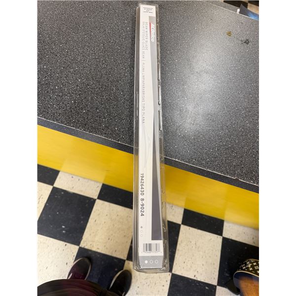 AC Delco 24 inch beam wiper blade