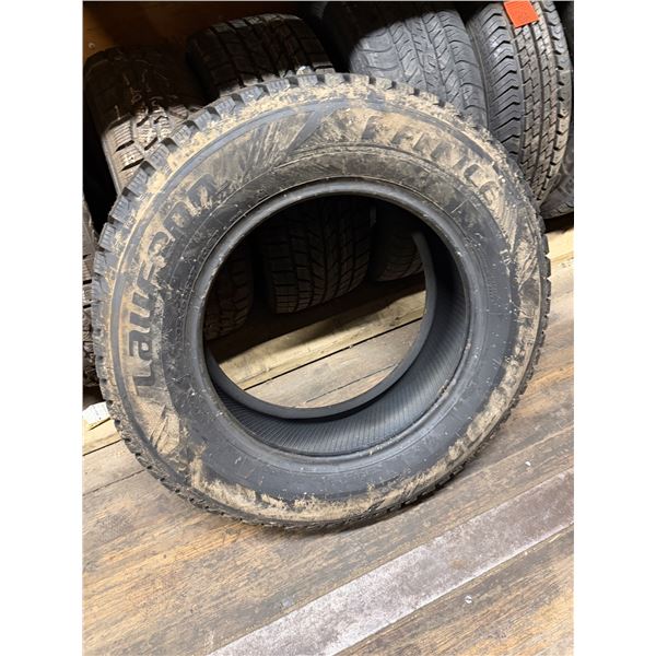 Single tire 235/65R 17
