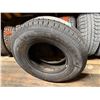 Image 2 : Single Tire 245/75R 16