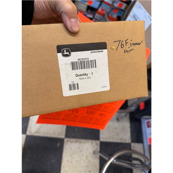 John Deere RE25351 976INNR air filter