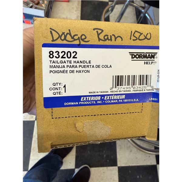 Tailgate handle Dodge ram 1500