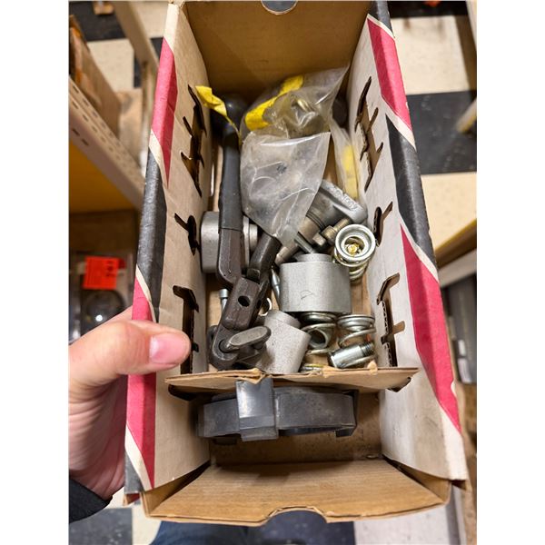 Hydraulic handles and end caps