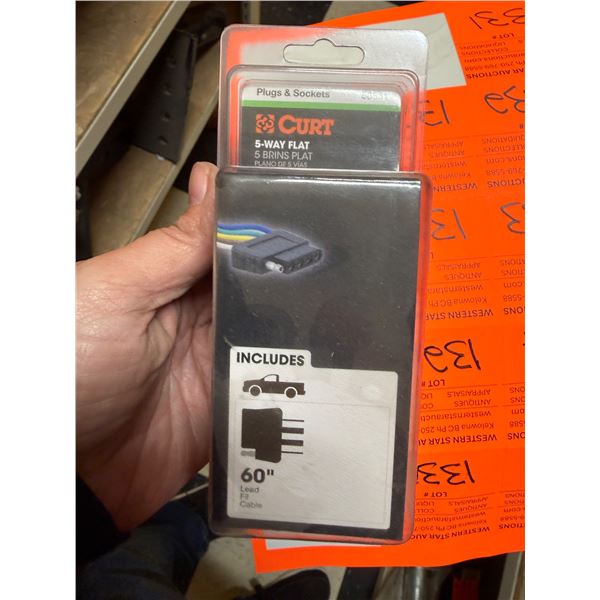 Five way flat plugs and sockets