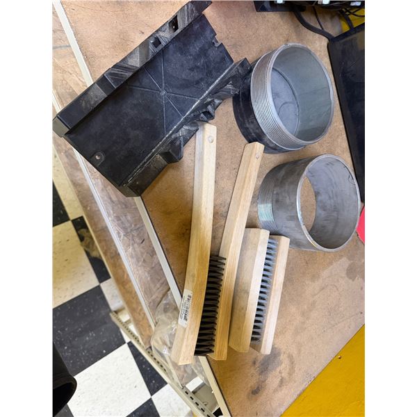 Wire brushes saw Guide and other items