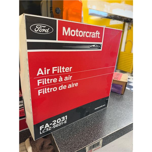 Ford Motorcraft air filter FA – 2031