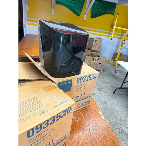 Paper towel dispensers (2)