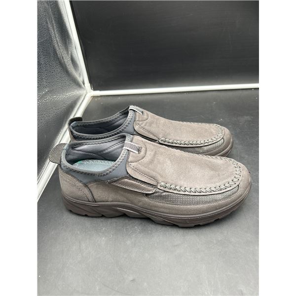 Men’s Slip-On Suede Shoes with Rubber Soles