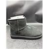 Image 5 : Kirkland Signature Ladies’ Shearling Boot, Size 9, Black