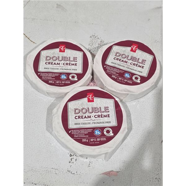 3x 200g Double Cream Brie Cheese **FROZEN**