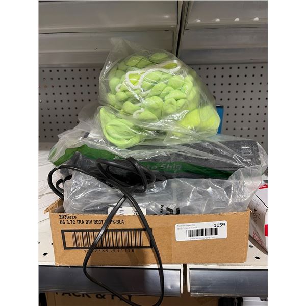 Lot With Electrical Component and Work Gloves