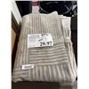 Image 1 : Riviera Home Washable Area Rug 5 ft x 7 ft – Grey Color