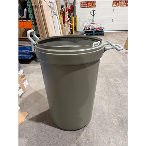 Rubbermaid Animal Stopper Refuse Container, 32 Gallon Capacity