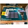 Image 2 : Gillette Mach3 Razor Blade Cartridges, 15 Count
