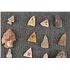 Image 14 : COLLECTION OF PREHISTORIC STONE POINTS