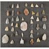 Image 1 : COLLECTION OF PREHISTORIC STONE POINTS