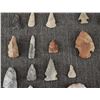 Image 8 : COLLECTION OF PREHISTORIC STONE POINTS