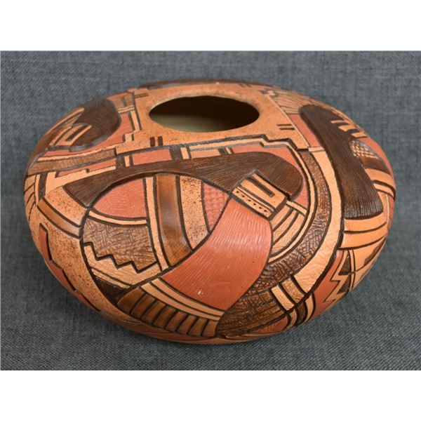 HOPI POTTERY JAR (TOM POLACCA)