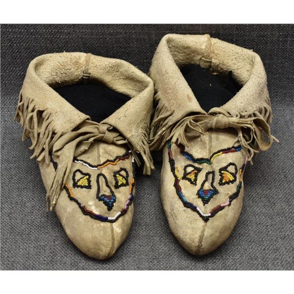 WOODLANDS BEADED MOCCASINS
