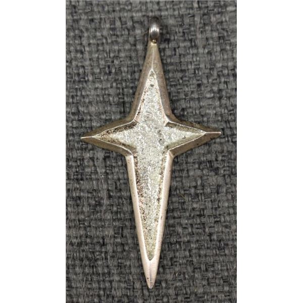 NAVAJO CROSS (MONTY CLAW)