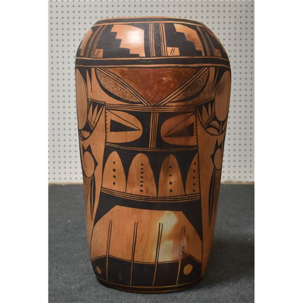 HOPI POTTERY VASE