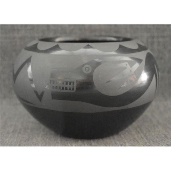 SAN ILDEFONSO POTTERY BOWL (MARVIN AND FRANCIS MARTINEZ)