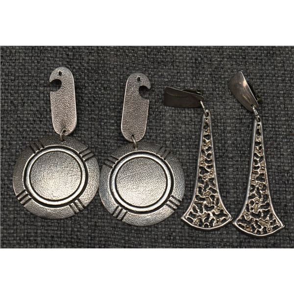 TWO PAIR OF EARRINGS