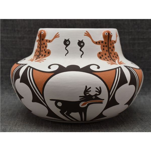 ZUNI POTTERY JAR ( EILEEN YATSATTIE)