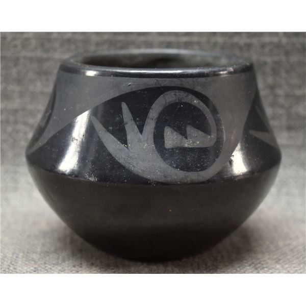 SAN ILDEFONSO POTTERY JAR (TONITA AND JUAN CRUZ ROYBAL)