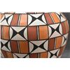 Image 8 : ACOMA POTTERY VASE (T. SAL )