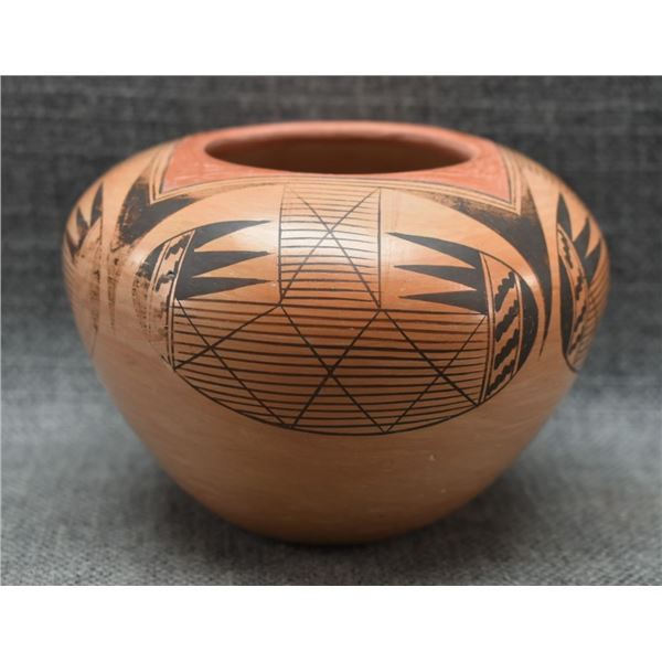 HOPI POTTERY JAR (ADELLE NAMPEYO)