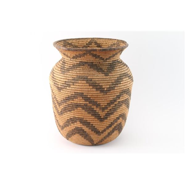 Apache Olla Shaped Basket.