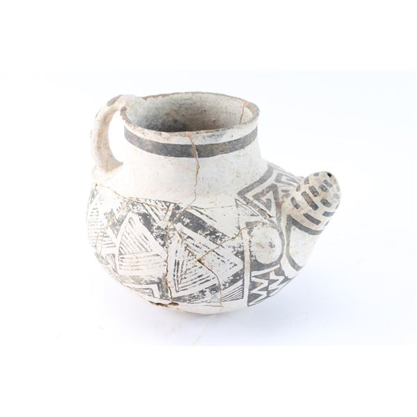 Tularosa B/W Effigy Pot.