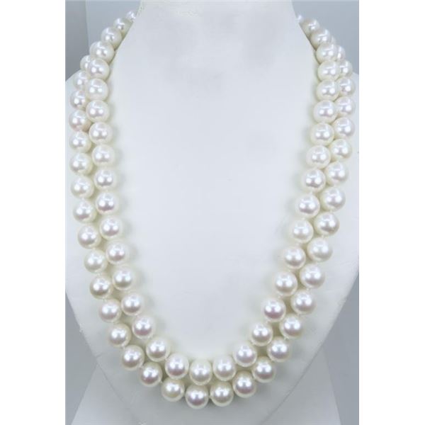 Long Strand, White Cultured South Sea Pearls.