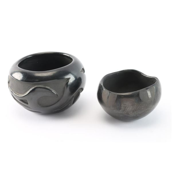 Lot of 2 Santa Clara Blackware Pots.