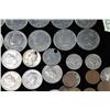 Image 5 : Bananza Lot of Coins & Bills