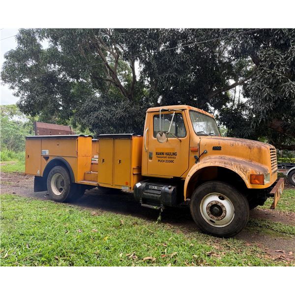1993 International Service Truck w/ Lift Gate, Lic. 563TVD (Starts & Runs - See Video)