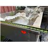 Image 13 : Stainless Steel Hopper 5' x 5' x 5'H