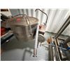 Image 4 : Cleveland Kettle w/ Lid 25 Gallon Capacity 26" Dia, 19"H