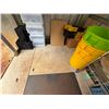Image 6 : Scale House Container 8' x 10' x 8' w/ Floor Scale