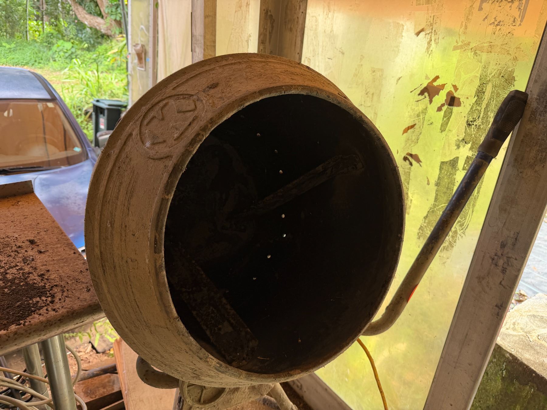 Mixer Modified Modified Cement Mixer on Wheels - Oahu Auctions