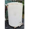 Image 1 : Poly Tank 800 Gallon
