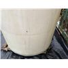 Image 7 : Poly Tank 800 Gallon