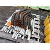 Image 4 : Pallet Greenhouse Hardware