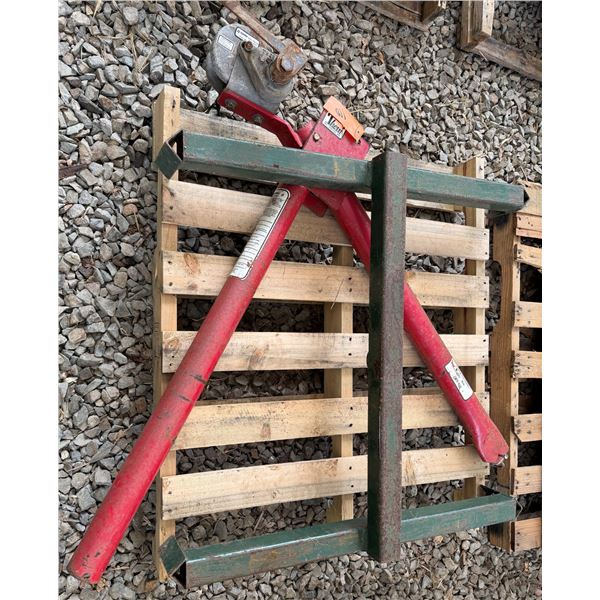 Thern Hand Winch Crane w/ Spreader Bar