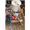 Image 1 : Pallet Misc Cleaning Supplies