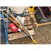 Image 2 : Pallet Misc Cleaning Supplies
