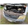 Image 8 : 2006 Mercedes Daimler Chrysler 2500 Sprinter Van, Lic. 002TYH (Starts & Runs - See Video)